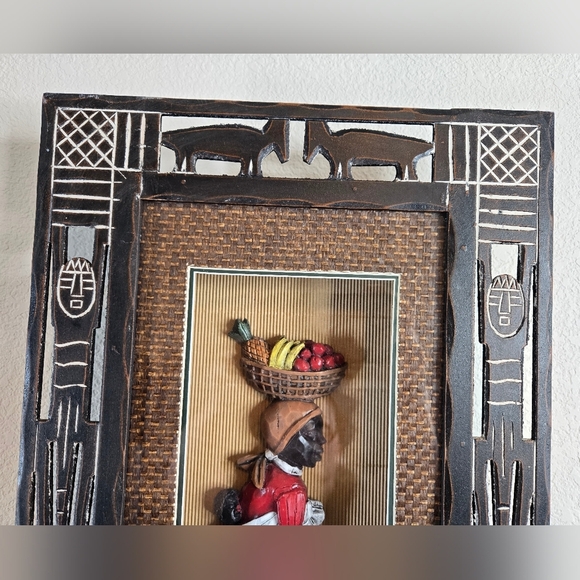 Vintage African Culture Women Carrying Fruit-Her Child Shadow Box Wood Tribal - Picture 2 of 13